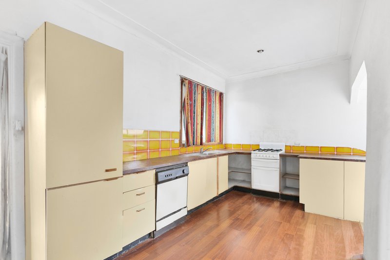 Photo - 4 Taworri Street, Doonside NSW 2767 - Image 3