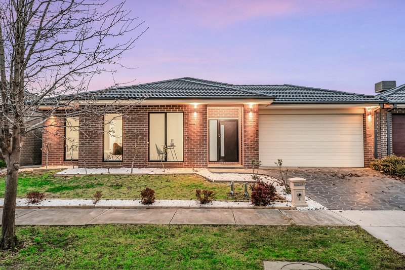 4 Taylan Street, Craigieburn VIC 3064