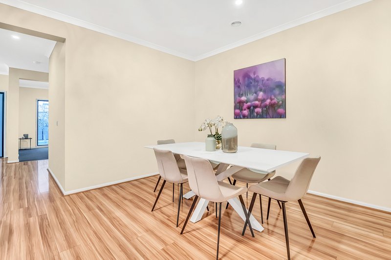 Photo - 4 Taylan Street, Craigieburn VIC 3064 - Image 10