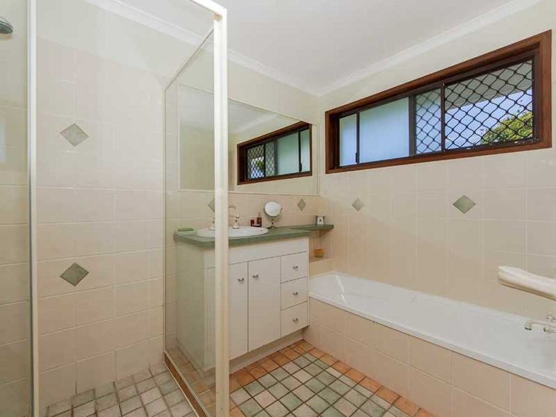 Photo - 4 Teak Place, Ashmore QLD 4214 - Image 15