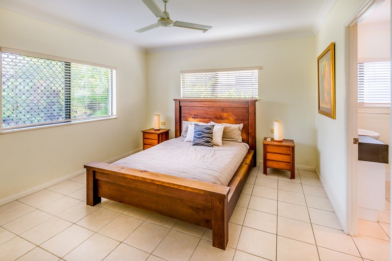 Photo - 4 Teewah Close, Kewarra Beach QLD 4879 - Image 10