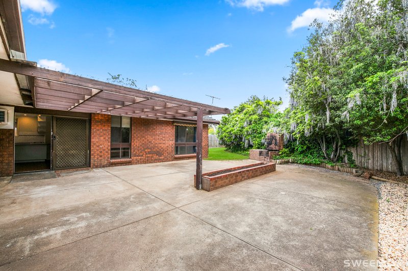 Photo - 4 Terrabulla Court, Werribee VIC 3030 - Image 10