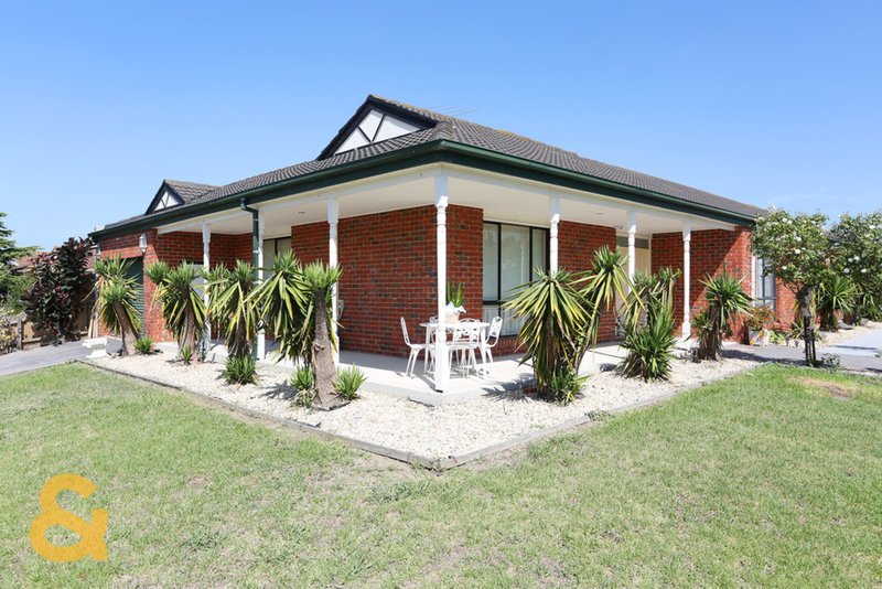 Photo - 4 Terrell Court, Roxburgh Park VIC 3064 - Image 2