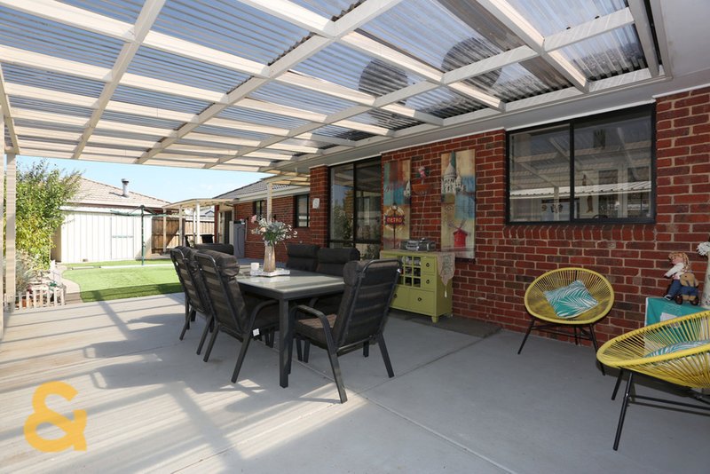 Photo - 4 Terrell Court, Roxburgh Park VIC 3064 - Image 11