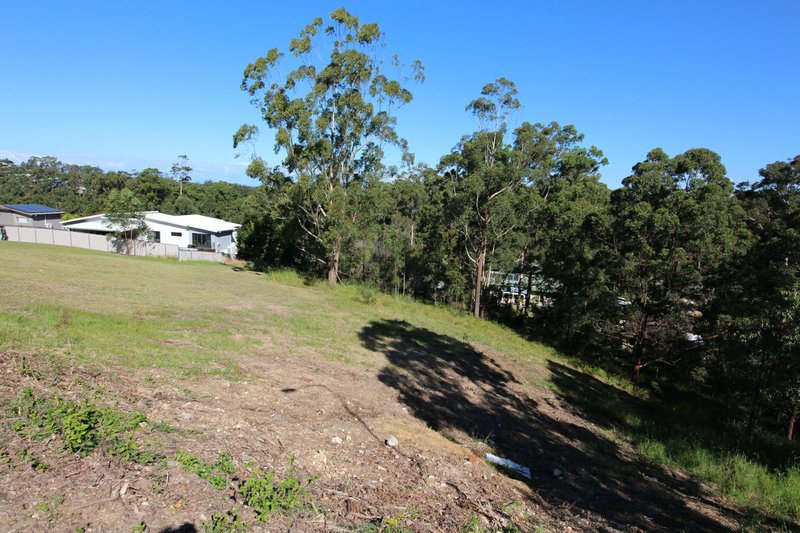 Photo - 4 The Knoll , Tallwoods Village NSW 2430 - Image 2