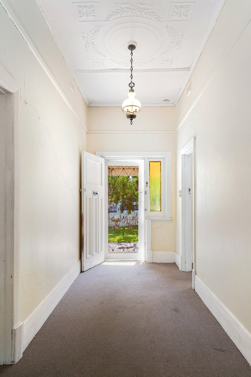 Photo - 4 Thornbury Street, Beulah Park SA 5067 - Image 3