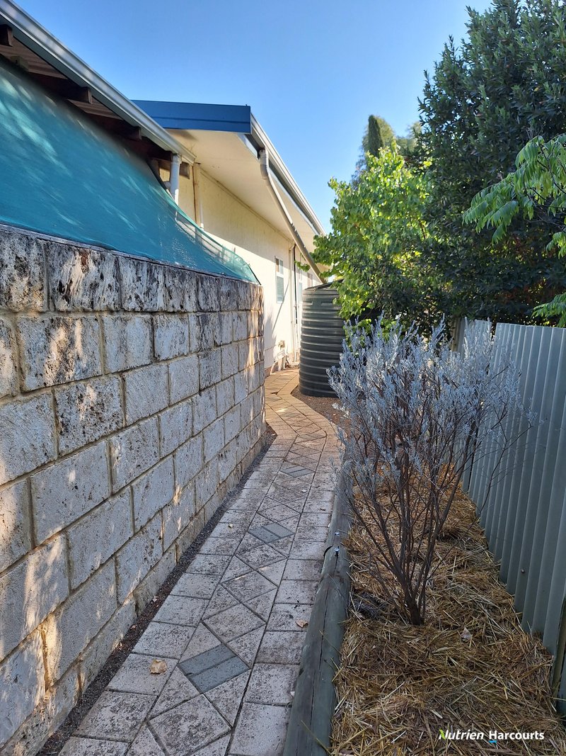 Photo - 4 Thornton Avenue, Kellerberrin WA 6410 - Image 22