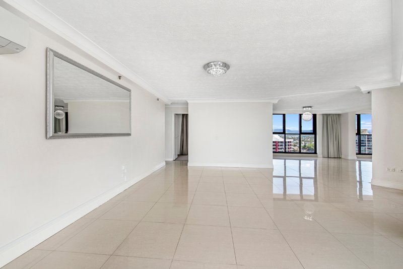 Photo - 4 Thornton Street, Surfers Paradise QLD 4217 - Image 6