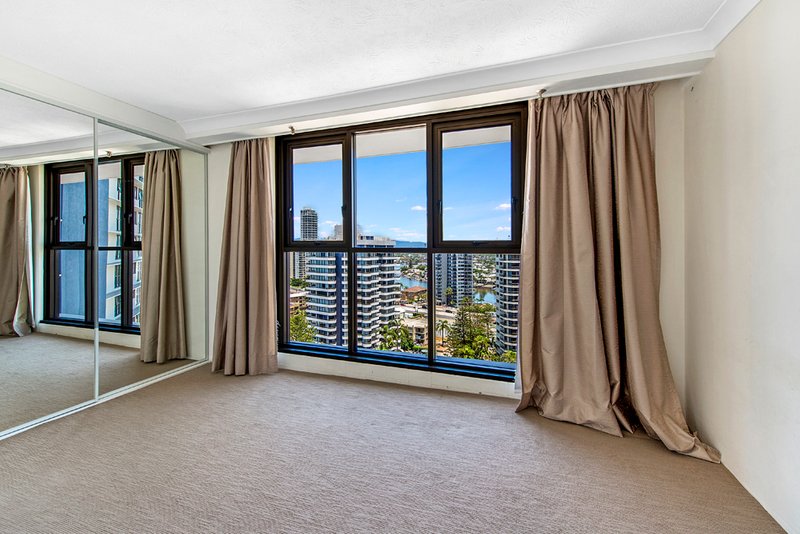 Photo - 4 Thornton Street, Surfers Paradise QLD 4217 - Image 11