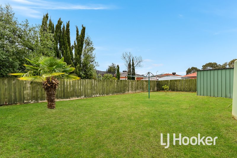 Photo - 4 Tiffany Place, Hampton Park VIC 3976 - Image 17