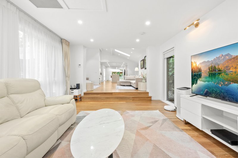 Photo - 4 Timbarra Road, Westleigh NSW 2120 - Image 10