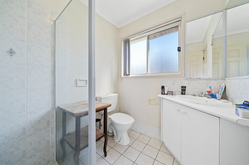 Photo - 4 Tiree Court, Eagleby QLD 4207 - Image 6