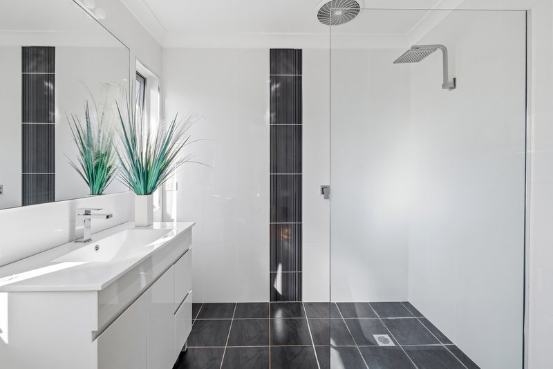 Photo - 4 Tirriki Street, Old Bar NSW 2430 - Image 14
