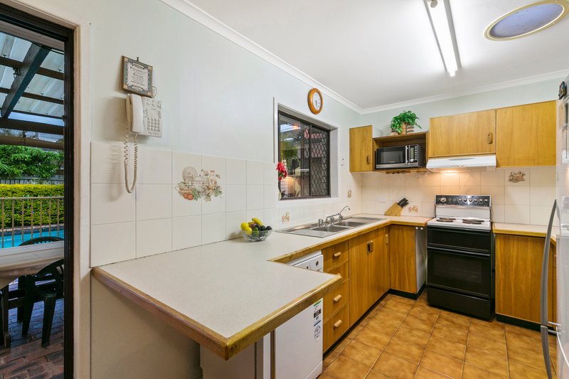 Photo - 4 Tolverne Street, Rochedale South QLD 4123 - Image 3