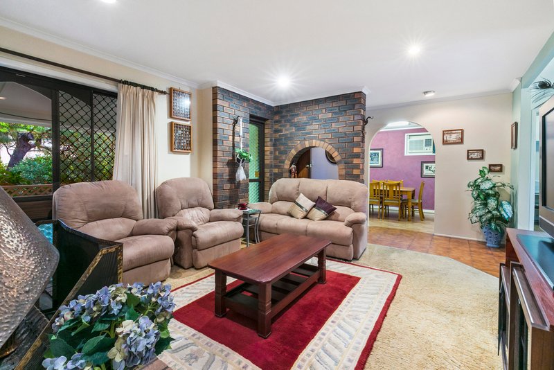Photo - 4 Tolverne Street, Rochedale South QLD 4123 - Image 6