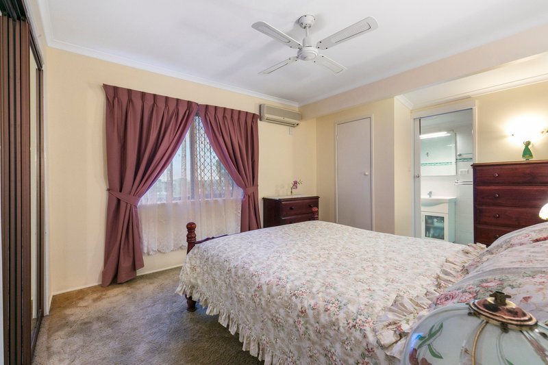 Photo - 4 Tolverne Street, Rochedale South QLD 4123 - Image 8