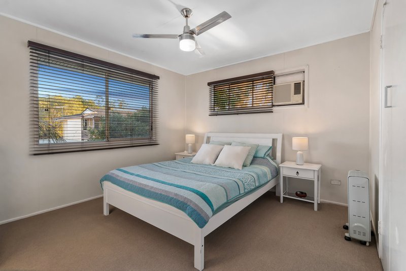 Photo - 4 Tonlegee Street, Ferny Grove QLD 4055 - Image 5