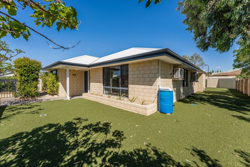 Photo - 4 Toora Mews, Lakelands WA 6180 - Image 17