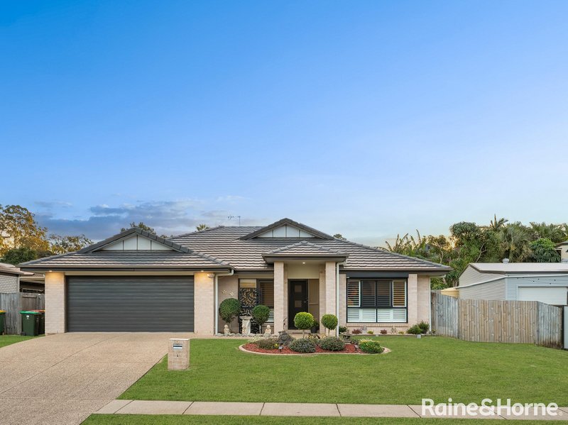 Photo - 4 Tosca Street, Cashmere QLD 4500 - Image 2