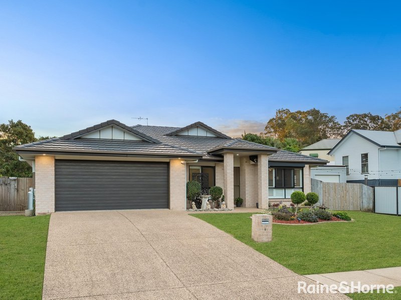 Photo - 4 Tosca Street, Cashmere QLD 4500 - Image 23