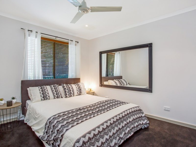 Photo - 4 Toukley Court, Highland Park QLD 4211 - Image 12