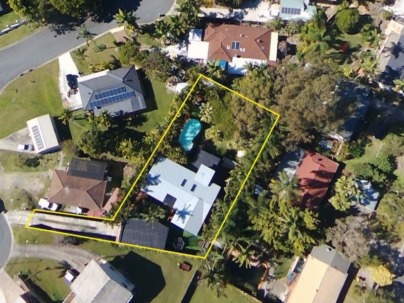 Photo - 4 Toukley Court, Highland Park QLD 4211 - Image 23