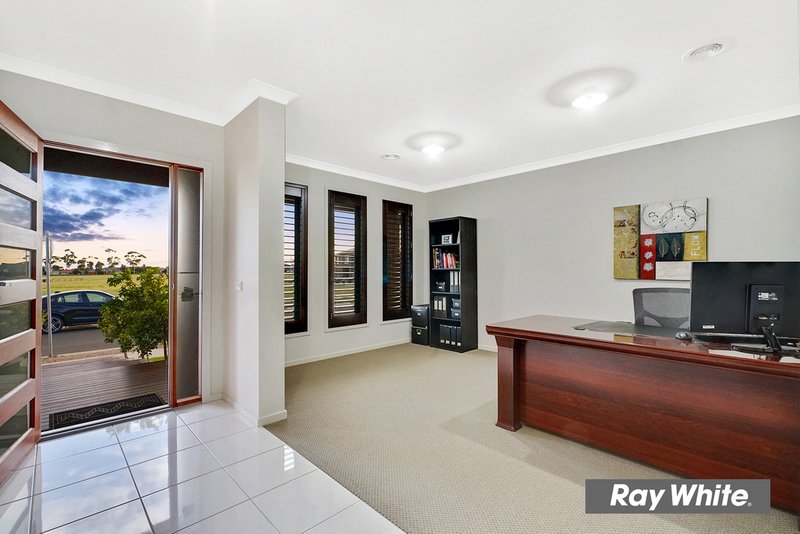 Photo - 4 Tourmaline Street, Tarneit VIC 3029 - Image 4