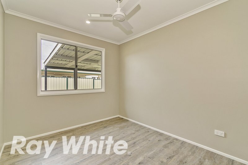 Photo - 4 Tracey Street, Marsden QLD 4132 - Image 9