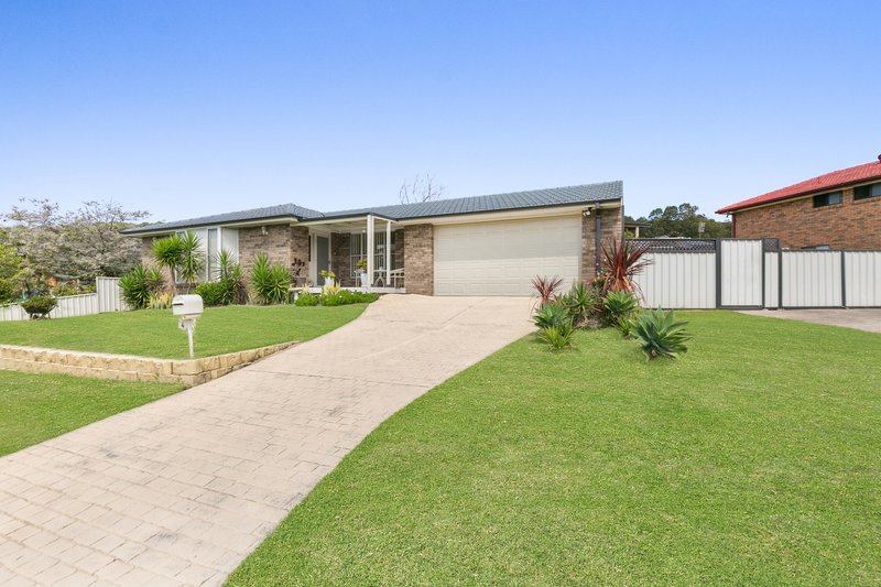 4 Trafalgar Crescent, Valentine NSW 2280