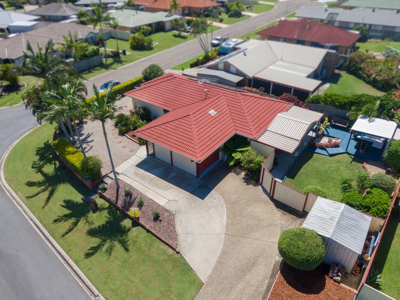 Photo - 4 Trent Court, Sandstone Point QLD 4511 - Image 3