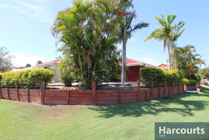 Photo - 4 Trent Crt , Sandstone Point QLD 4511 - Image 14