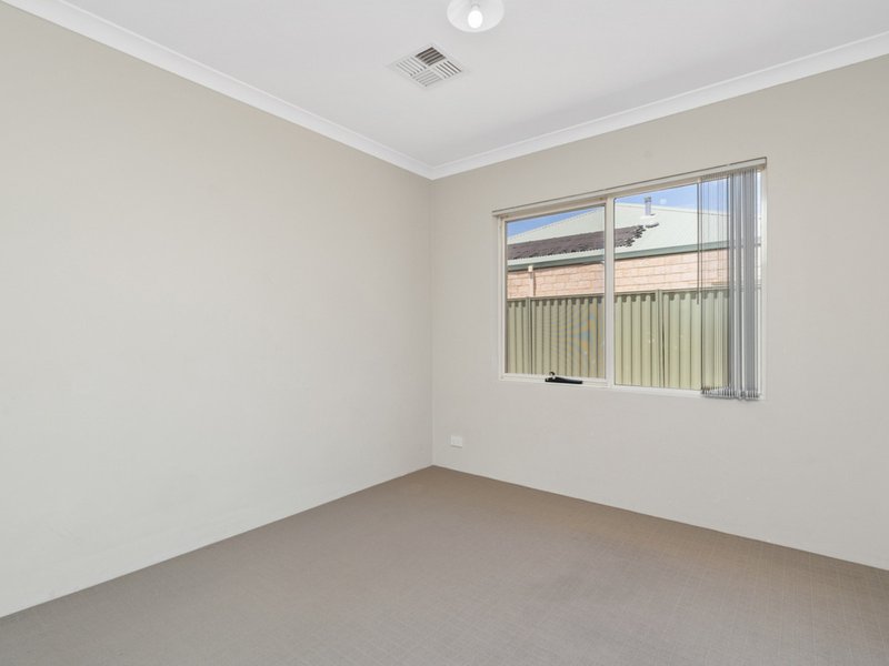 Photo - 4 Tringa Rise, East Cannington WA 6107 - Image 13