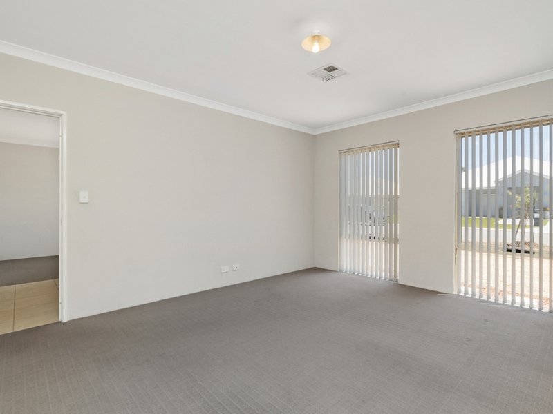 Photo - 4 Tringa Rise, East Cannington WA 6107 - Image 16