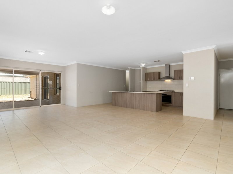 Photo - 4 Tringa Rise, East Cannington WA 6107 - Image 20