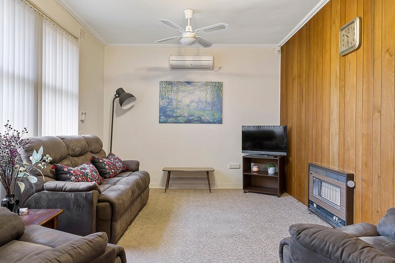 Photo - 4 Truscott Road, Enfield SA 5085 - Image 3