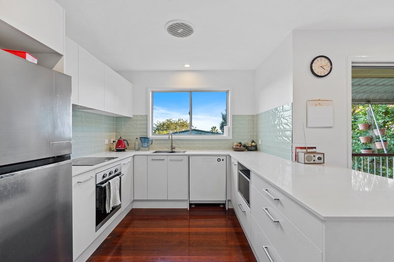 Photo - 4 Truscott Street, Moorooka QLD 4105 - Image 6