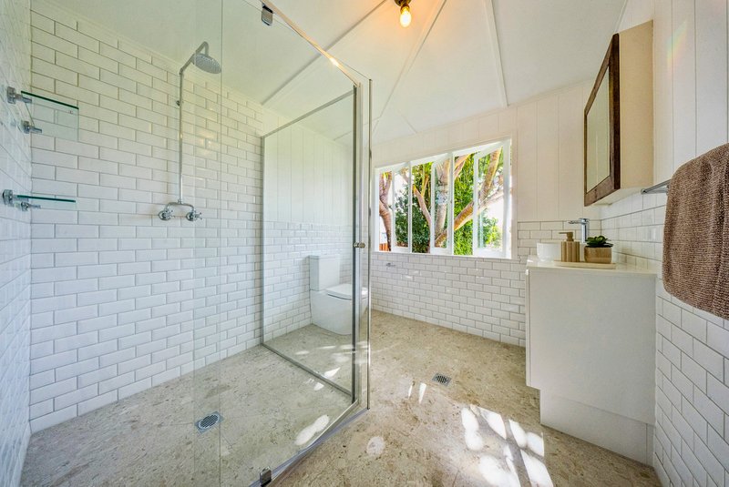 Photo - 4 Tuesley Easement , Southport QLD 4215 - Image 13