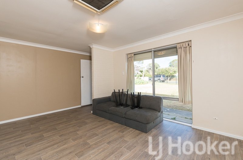 Photo - 4 Tulley Court, Rockingham WA 6168 - Image 3