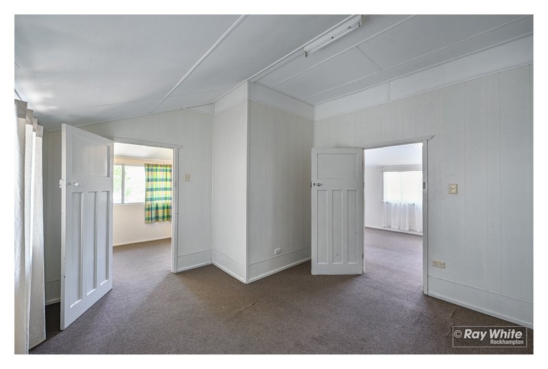 Photo - 4 Tung Yeen Street, Park Avenue QLD 4701 - Image 10