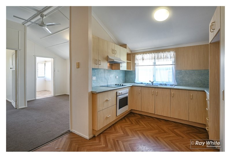 Photo - 4 Tung Yeen Street, Park Avenue QLD 4701 - Image 16