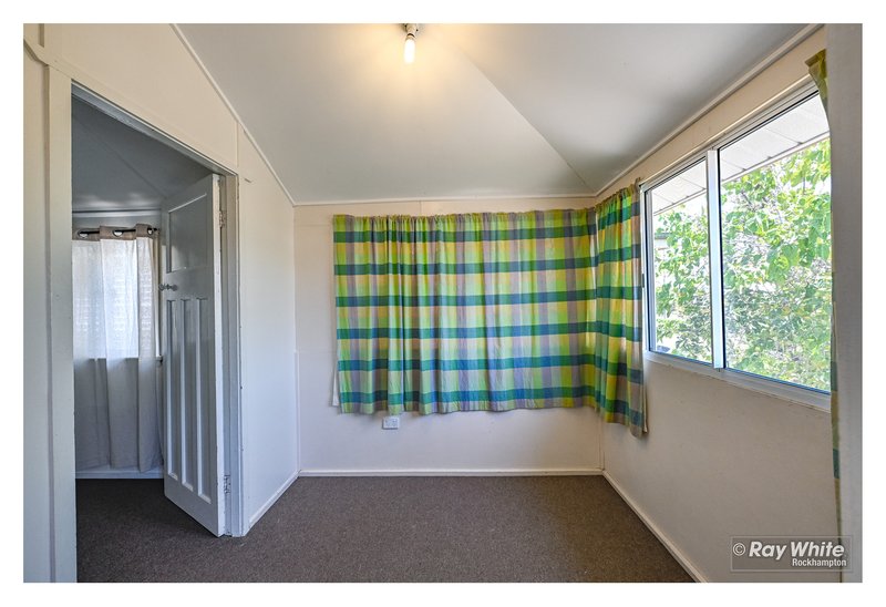 Photo - 4 Tung Yeen Street, Park Avenue QLD 4701 - Image 19