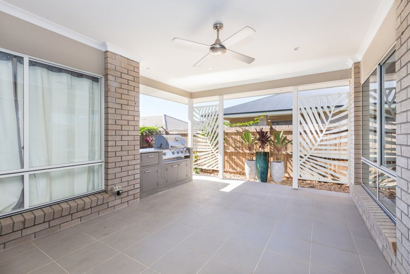 Photo - 4 Turner Crescent, Ormeau Hills QLD 4208 - Image 6