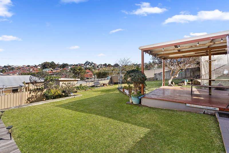 Photo - 4 Turpin Avenue, Warrawong NSW 2502 - Image 3