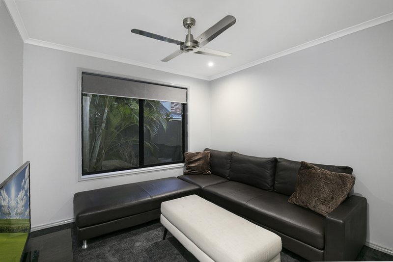 Photo - 4 Turquoise Street, Redland Bay QLD 4165 - Image 12