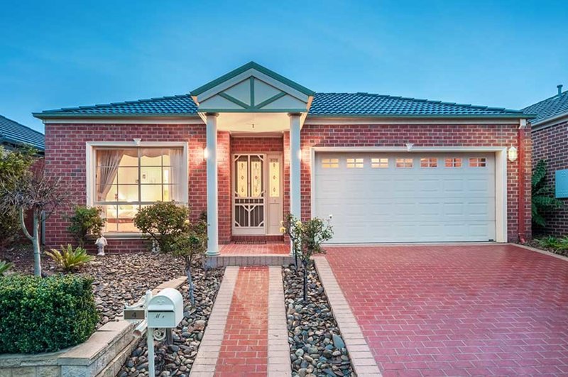 4 Tusmore Rise, Craigieburn VIC 3064