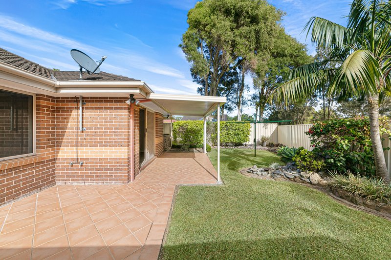 Photo - 4 Tweed Close, Bateau Bay NSW 2261 - Image 10