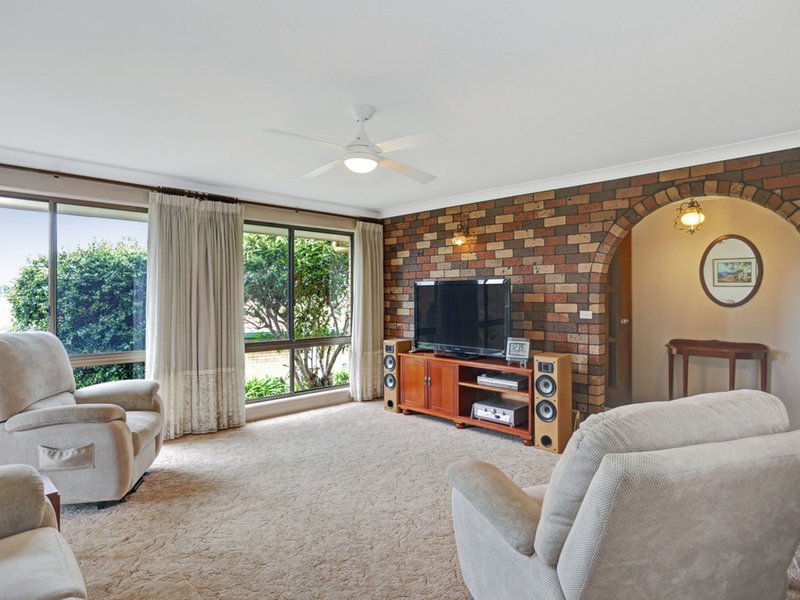 Photo - 4 Tweed Close, Coffs Harbour NSW 2450 - Image 2