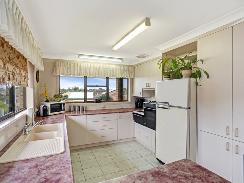 Photo - 4 Tweed Close, Coffs Harbour NSW 2450 - Image 5