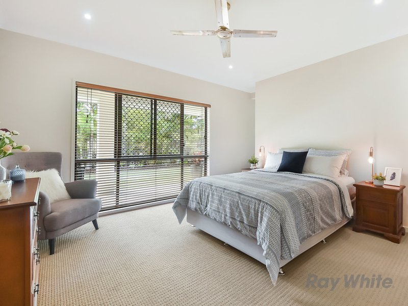 Photo - 4 Twin Lakes Drive, Murrumba Downs QLD 4503 - Image 18