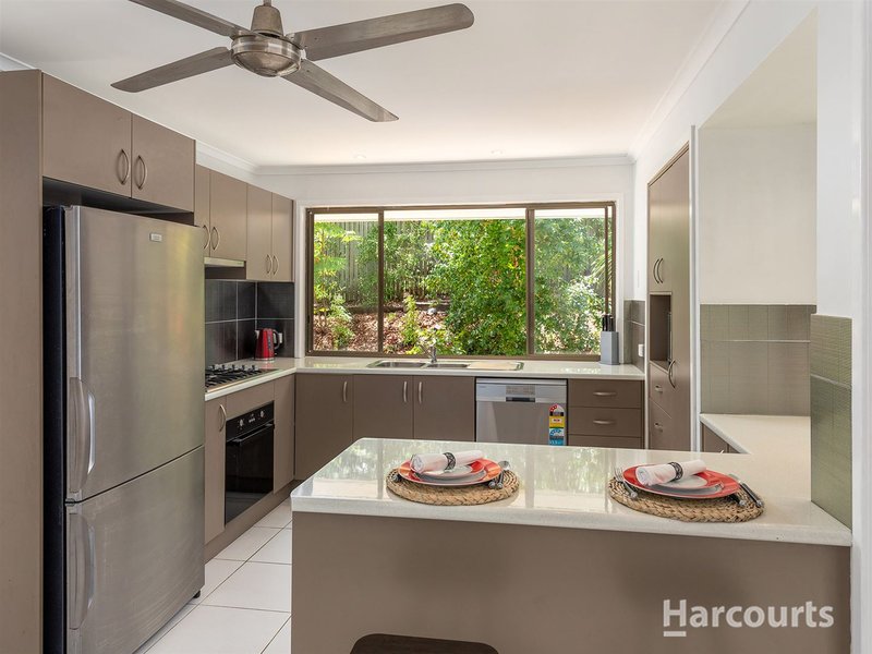 Photo - 4 Tyrrell Ct , Petrie QLD 4502 - Image 6